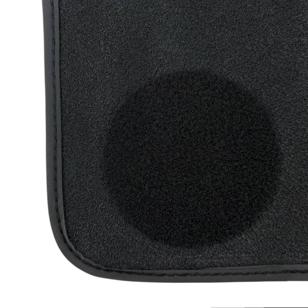 BMW E39 Sedan (1996-2003) with Beige Leather | M Package Custom Fit Premium Velour Floor Mats